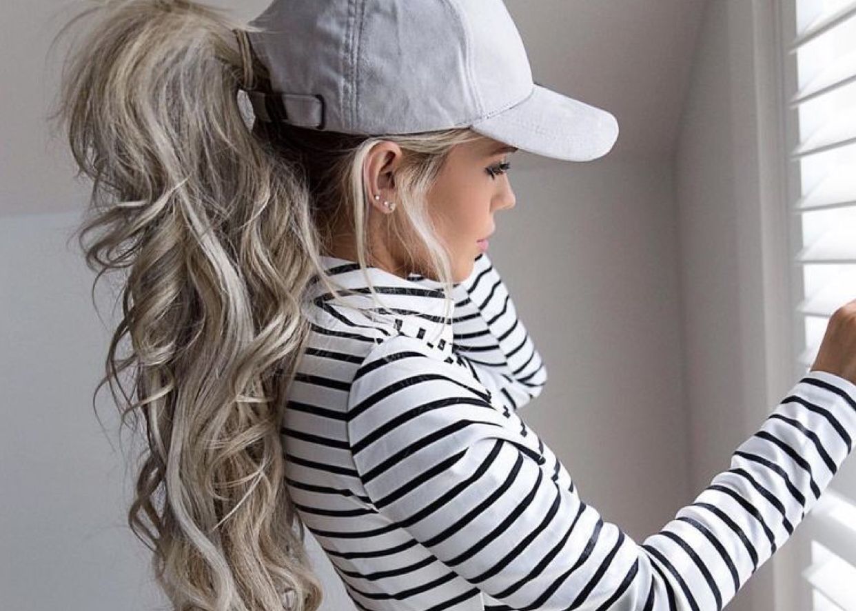 Top Hairstyles to Wear with a Baseball Cap插图2