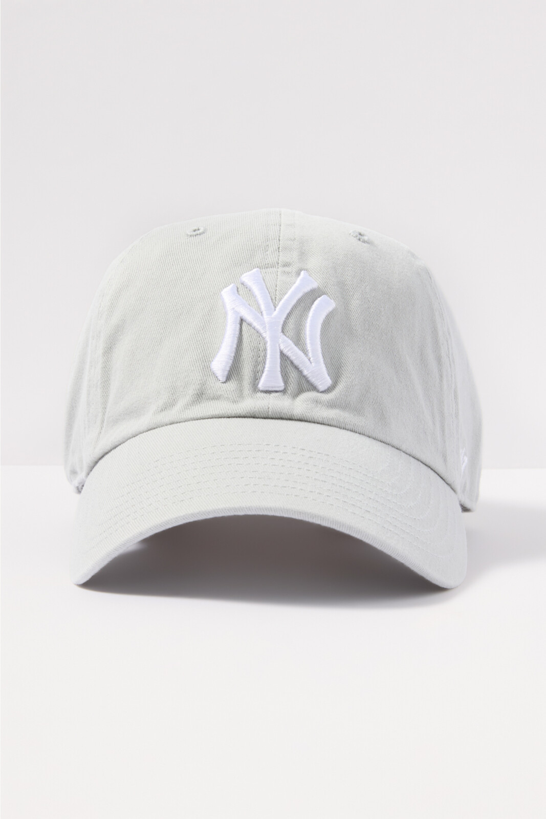 how to clean baseball cap